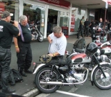 Mike-with-his-immaculate-62-pre-unit-bonnie